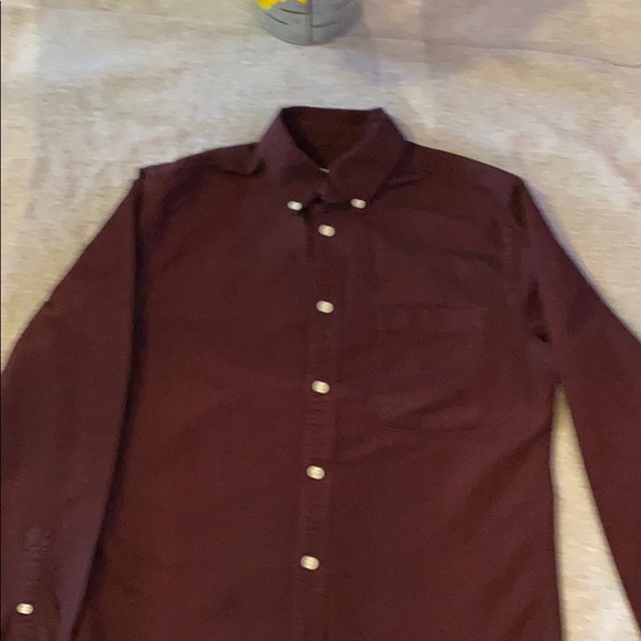 Men’s Merona long sleeve button up Burgundy Shirt - Picture 3 of 3